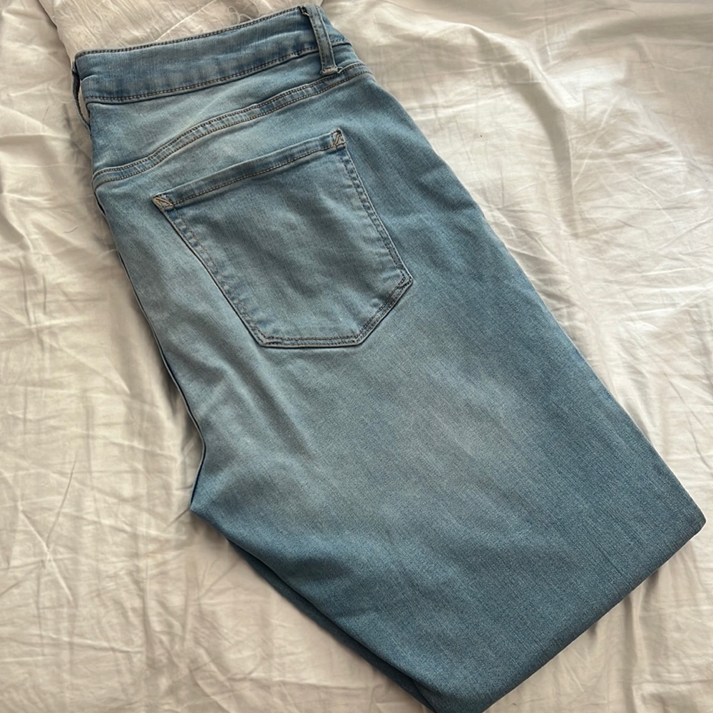 Ana Jeans too big size 10